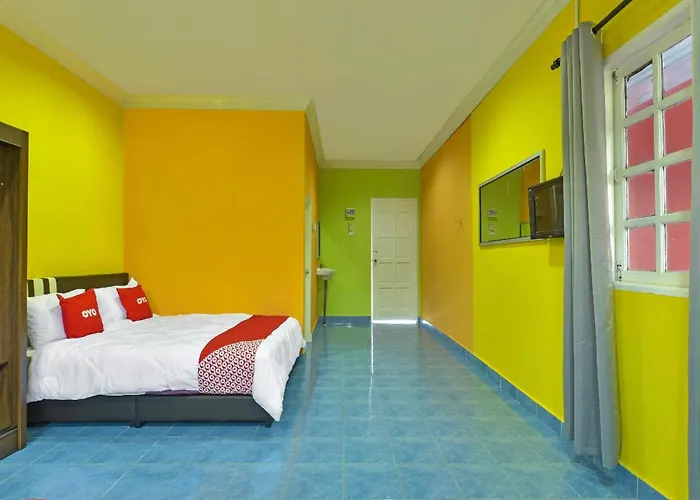 Oyo 90744 Bari Indah Beach Resort