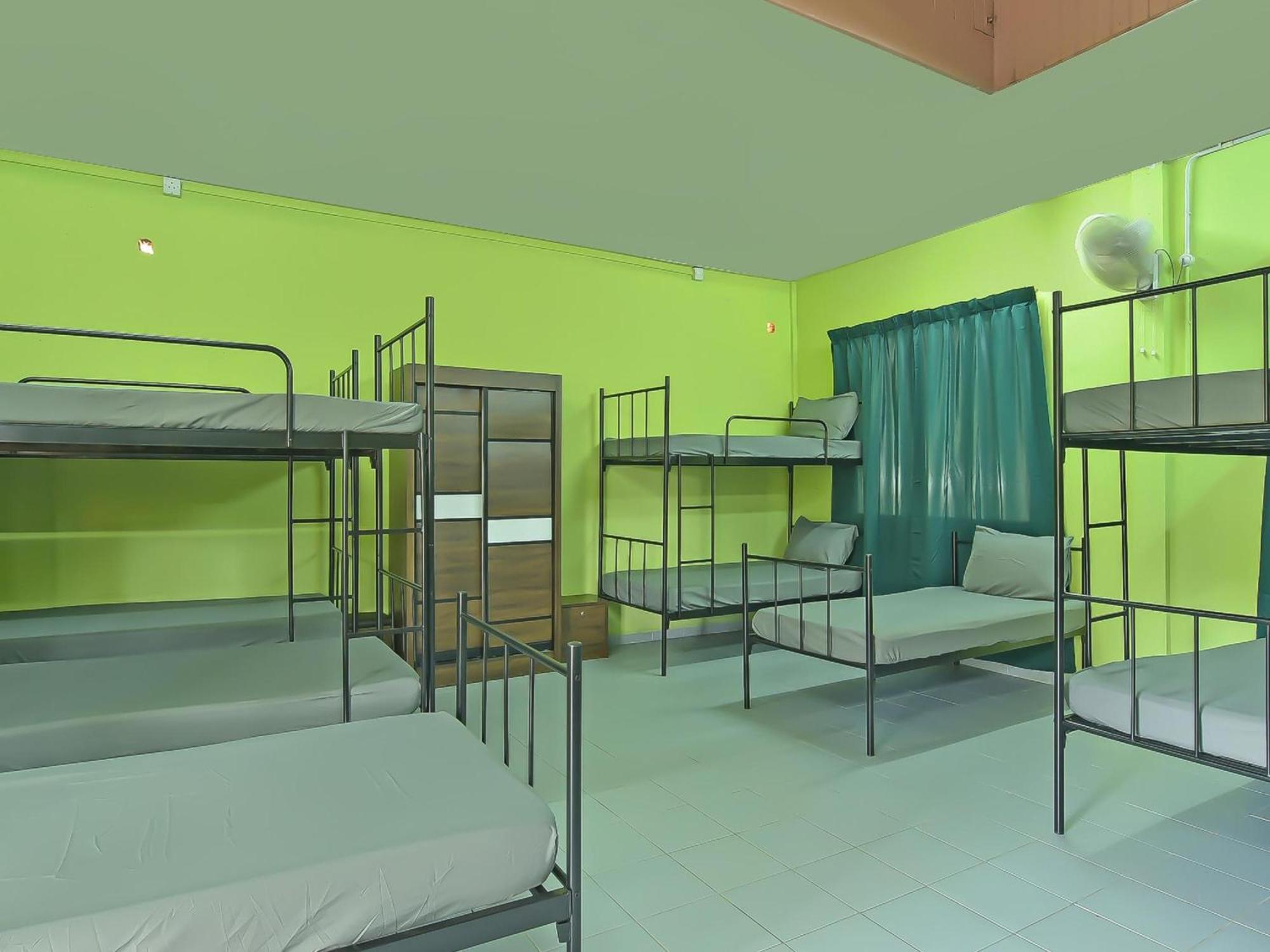 Oyo 90744 Bari Indah Hotel Kuala Terengganu
