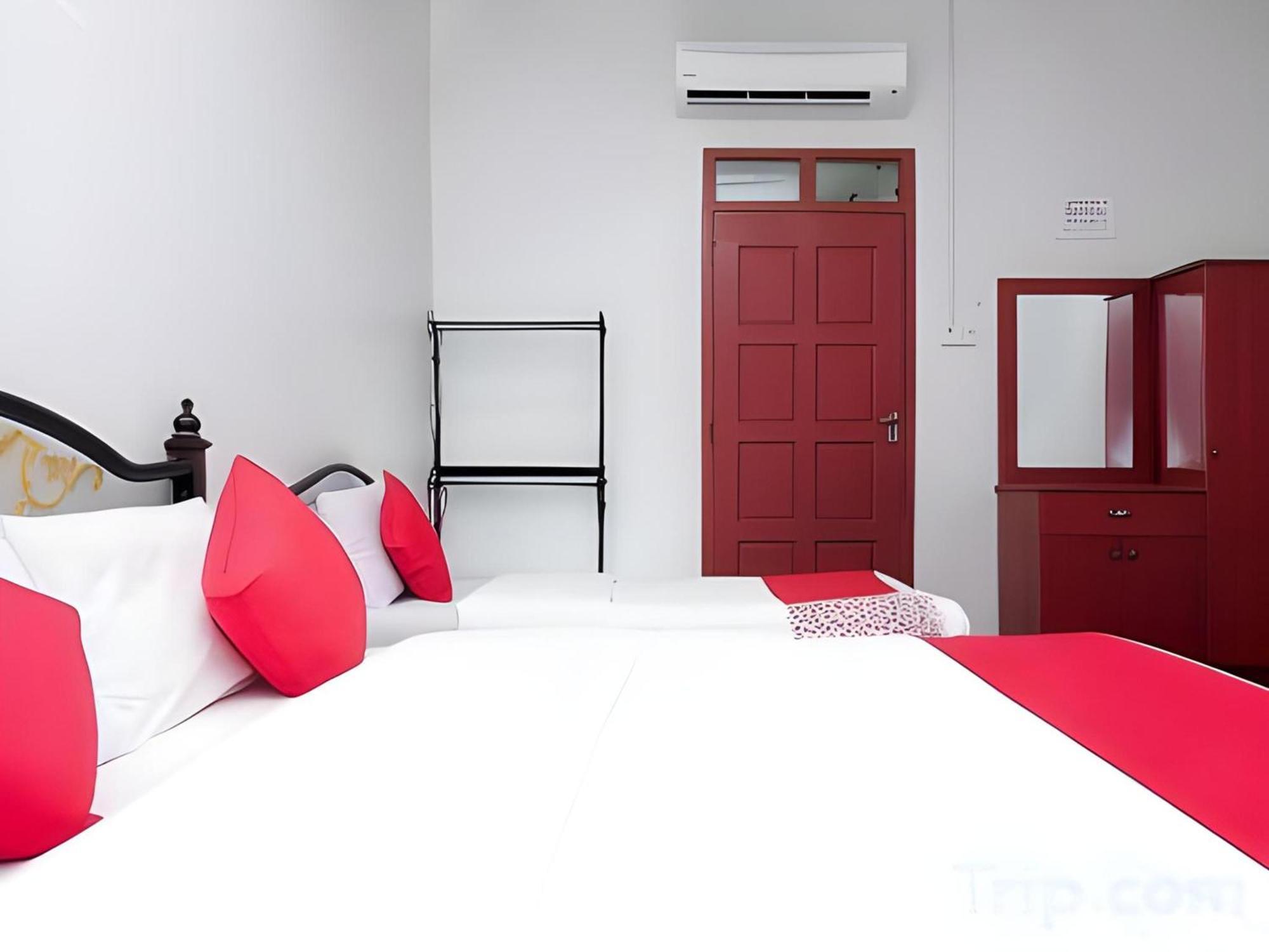 Oyo 90744 Bari Indah 2*