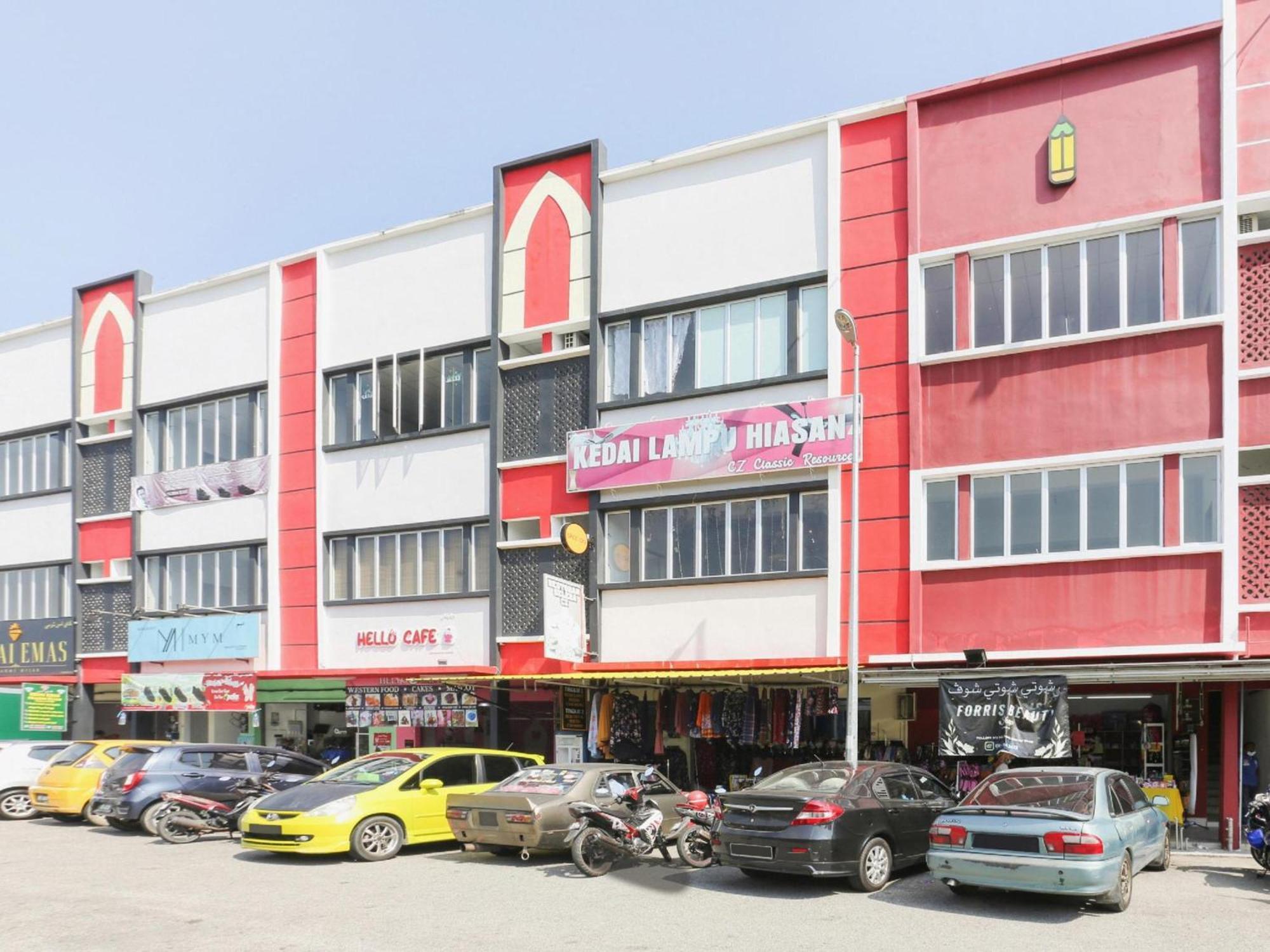 Hotel Oyo 90744 Bari Indah 2*